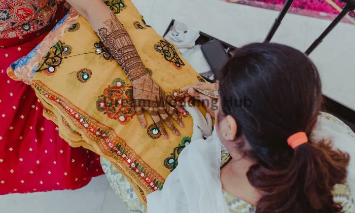Zebas Mehendi Studio